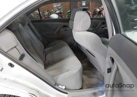 2009 Toyota Camry Le z USA, uszkodzony, nr VIN 4T1BE46K39U831438